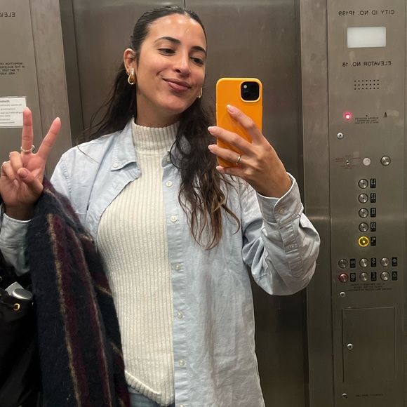 Meet your Posher, Nathalie - Picture 1 of 1